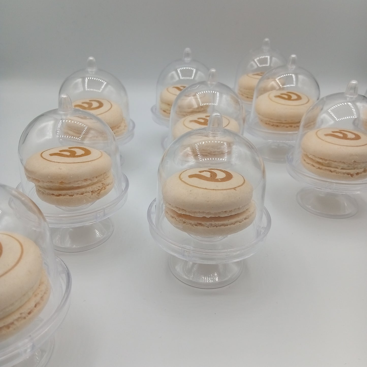 Individual Mini Macaron stands